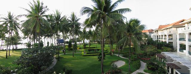 CentaraGrandBeachResort-KohSamui.jpg