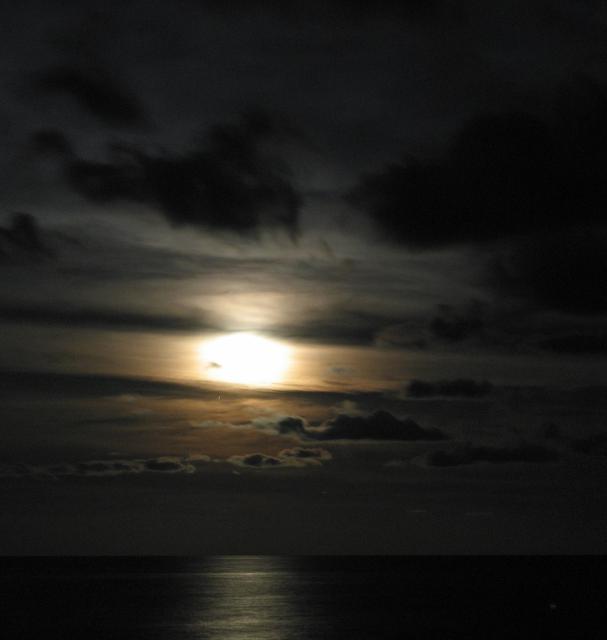 Kho Samui - Full Moon Rising